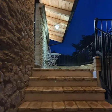 Vacanze In Collina, Tra Mare E Monti
